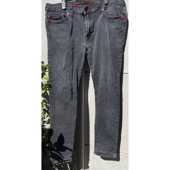 TRUE RELIGION Men’s Jean Sz 42 Manchester United Ricky Relaxed Red Embroidered - Picture 5 of 16